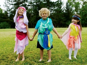 thu14ec71a8_3_20KIDS_20IN_20PLAYSILKS.jpg