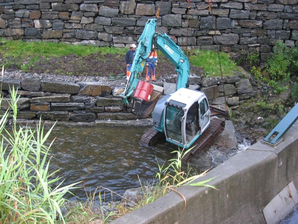 kobelco_elv.jpg